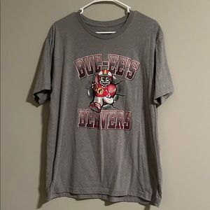 Buc-ee’s Gray T-Shirt with Beaver playing football - 82